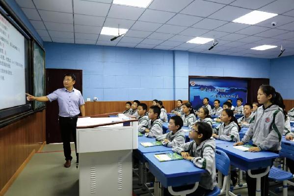 与时俱进，扬起精品化教育的风帆——邹佳君和江苏教育国际集团的蝶变纪实