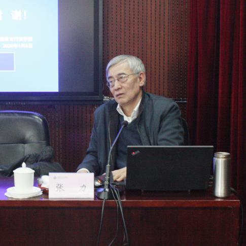 中小学图书馆发展关系到阅读育人事业的成败