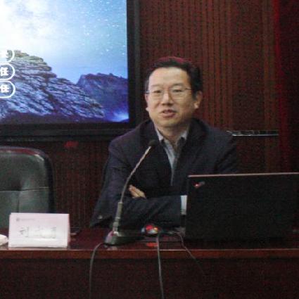 中小学图书馆发展关系到阅读育人事业的成败