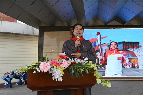 火炬点燃梦想，劳动书写未来——光明小记者唐山工作站邀请全国劳模、冬奥火炬手进校园宣讲