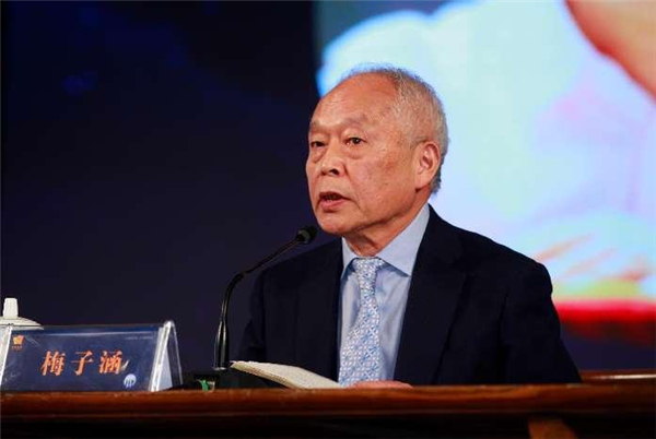 以阅读向未来——第十七届儿童阅读论坛暨亲近母语教育研讨会举行