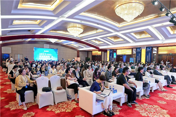 AI时代，如何为学习赋能？2023年聚焦教育新生态暨学习科学教育峰会在京举行