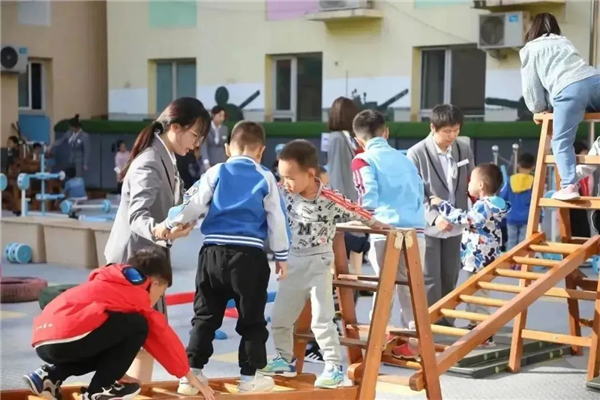 北京市大兴一幼白淑新园长办学实践研讨会举办