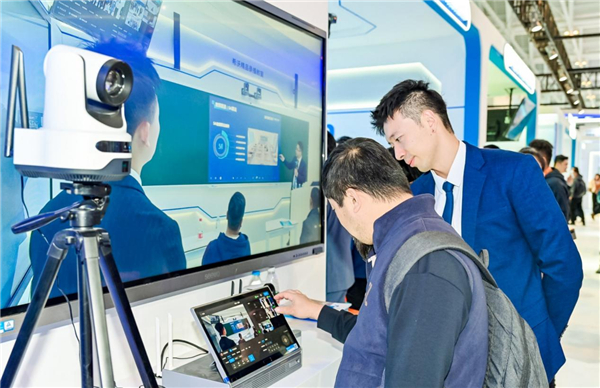 第82届中国教育装备展在天津开幕，AI技术应用教育场景获关注