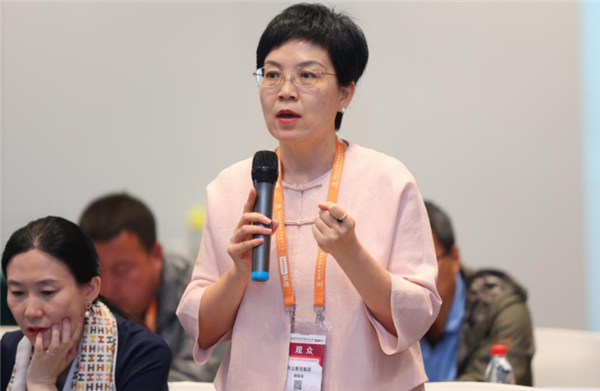 这不只是一场技术的狂欢，更是一场教育的觉醒：教育专家、科技企业、 各地校长共话“AI教育如何落地生根”