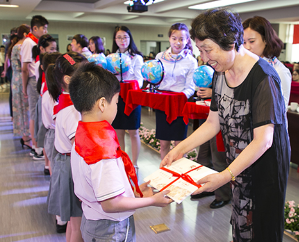 拉小“学程周”课程发布暨表彰大会获各方点赞